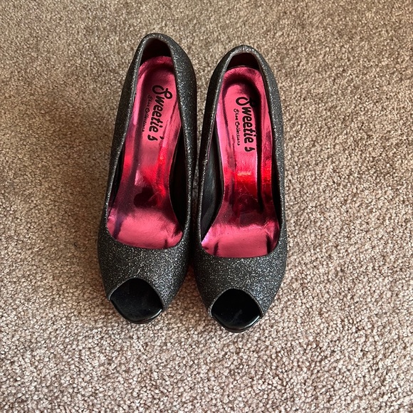 COPY - Sparkly high heels - Picture 1 of 3